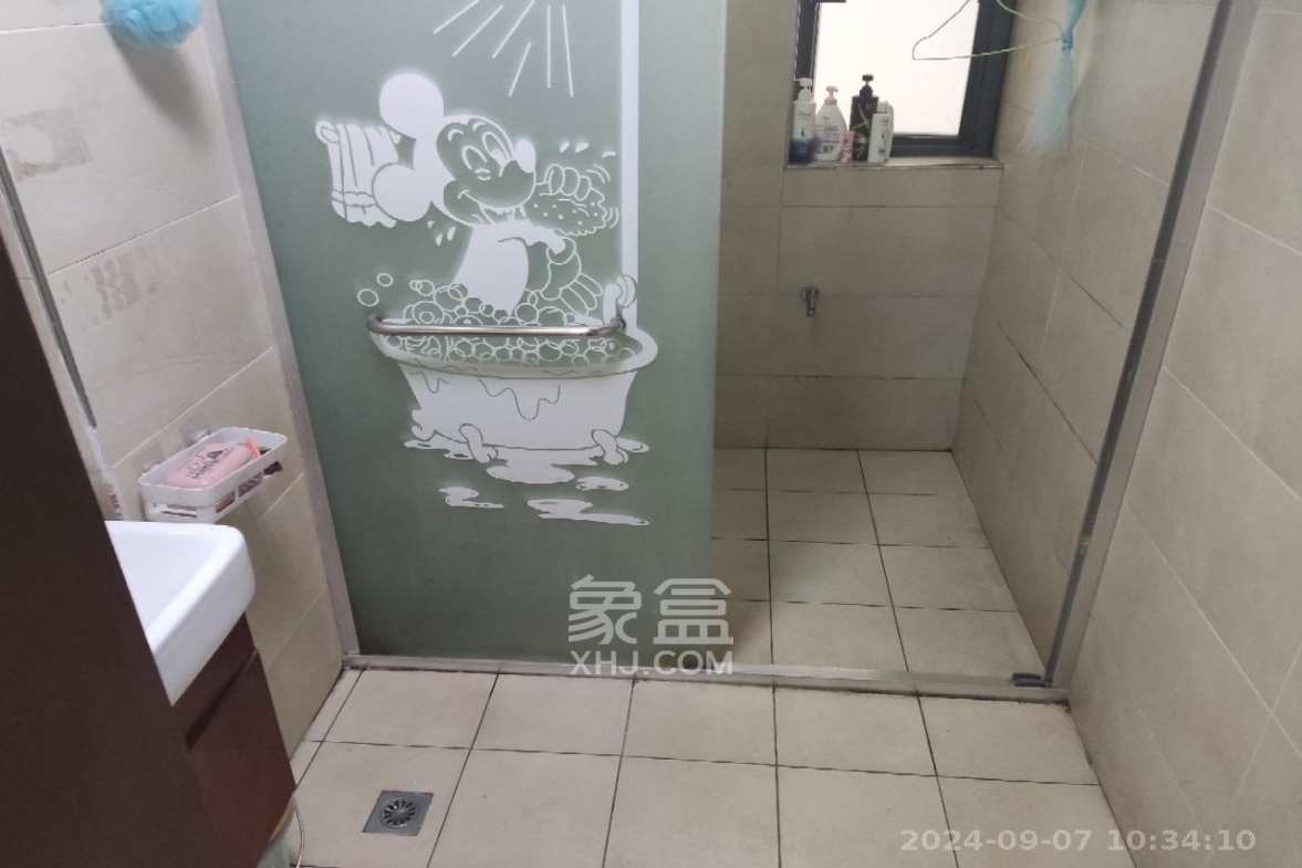都市兰亭  3室1厅1卫   2000.00元/月室内图