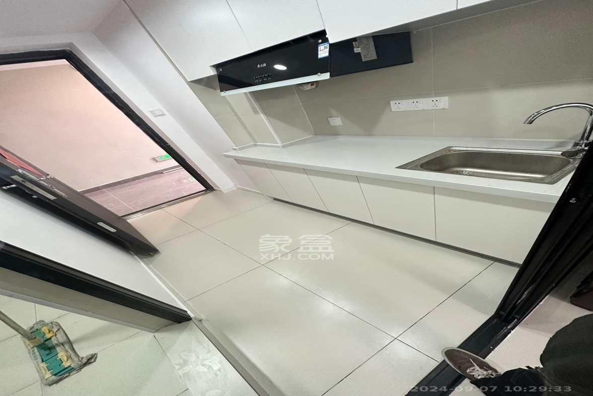 中海阅溪府  2室1厅1卫   1800.00元/月室内图