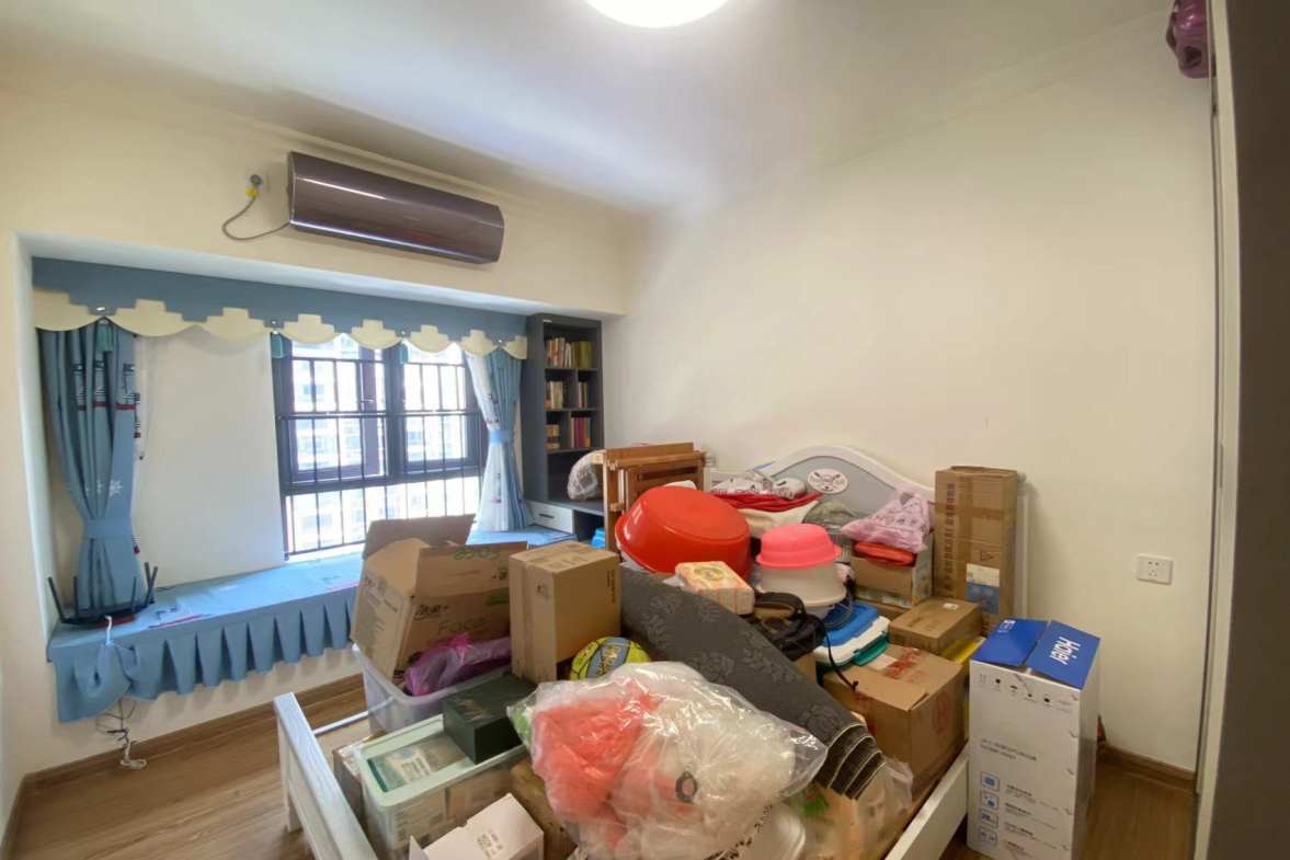 华耀碧桂园十里江湾誉峯  4室2厅2卫   96.00万室内图