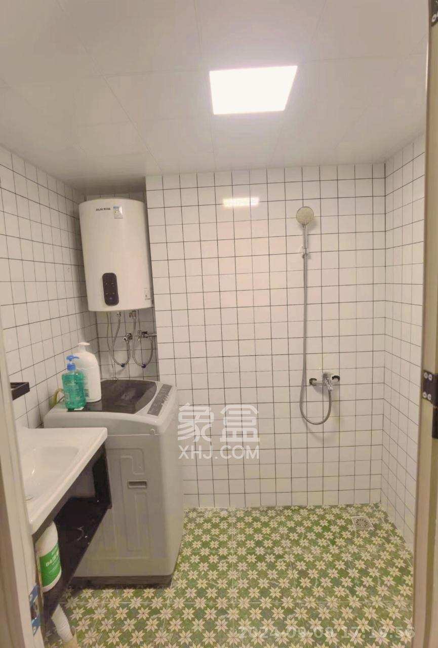 和府  1室1厅1卫   2100.00元/月室内图