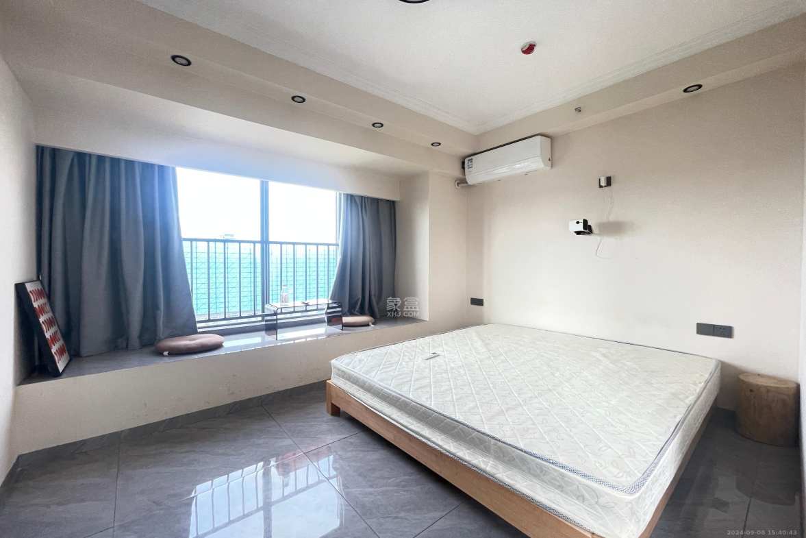 佳兆业云顶都汇  1室1厅1卫    1800.0元/月室内图1