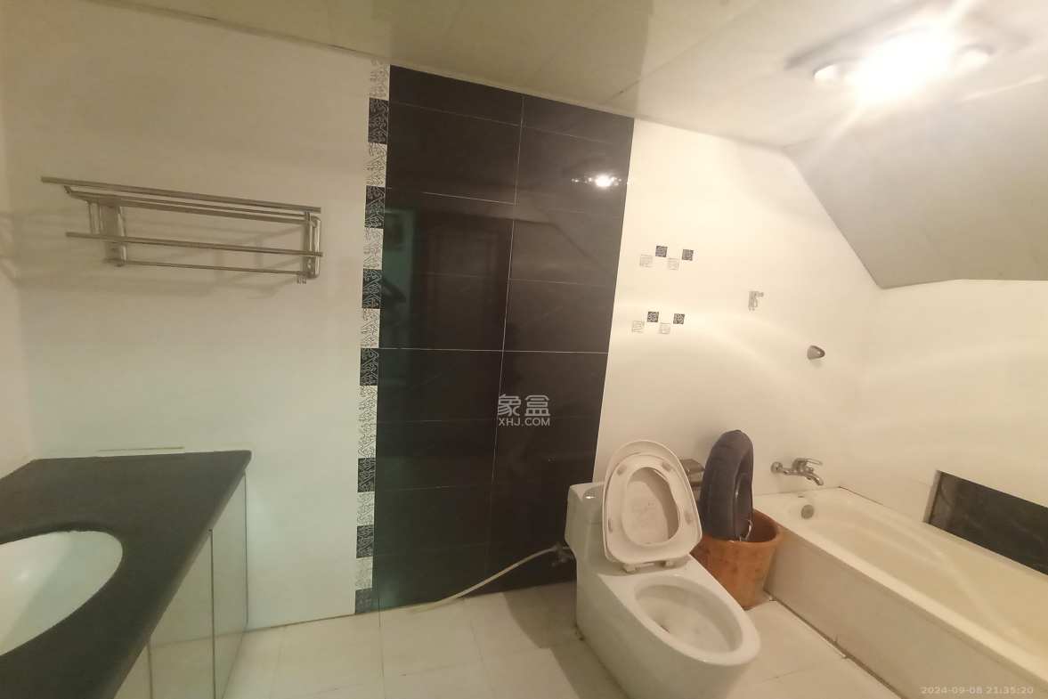 上海城小区  5室2厅4卫   4200.00元/月室内图