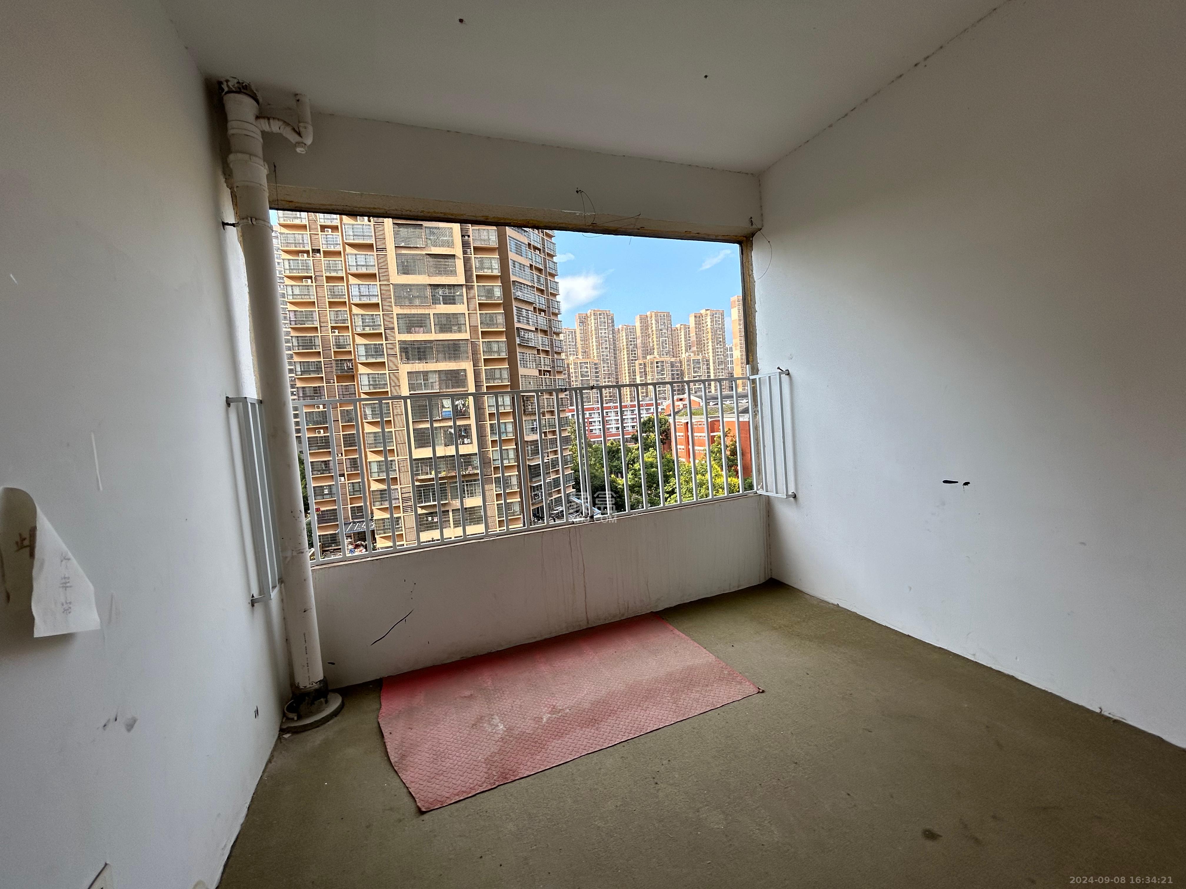 中国铁建梅溪青秀一期  1室2厅1卫   1500.00元/月