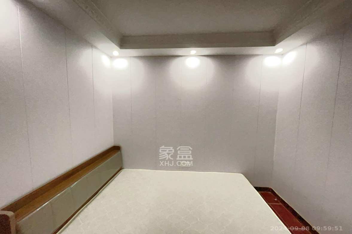 湘银公寓  1室1厅1卫   1200.00元/月室内图