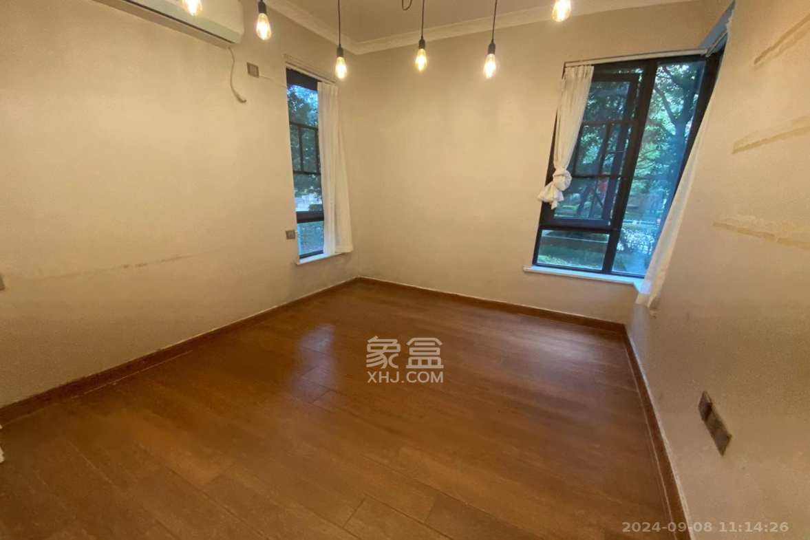 中海国际二期  3室2厅2卫   5800.00元/月室内图