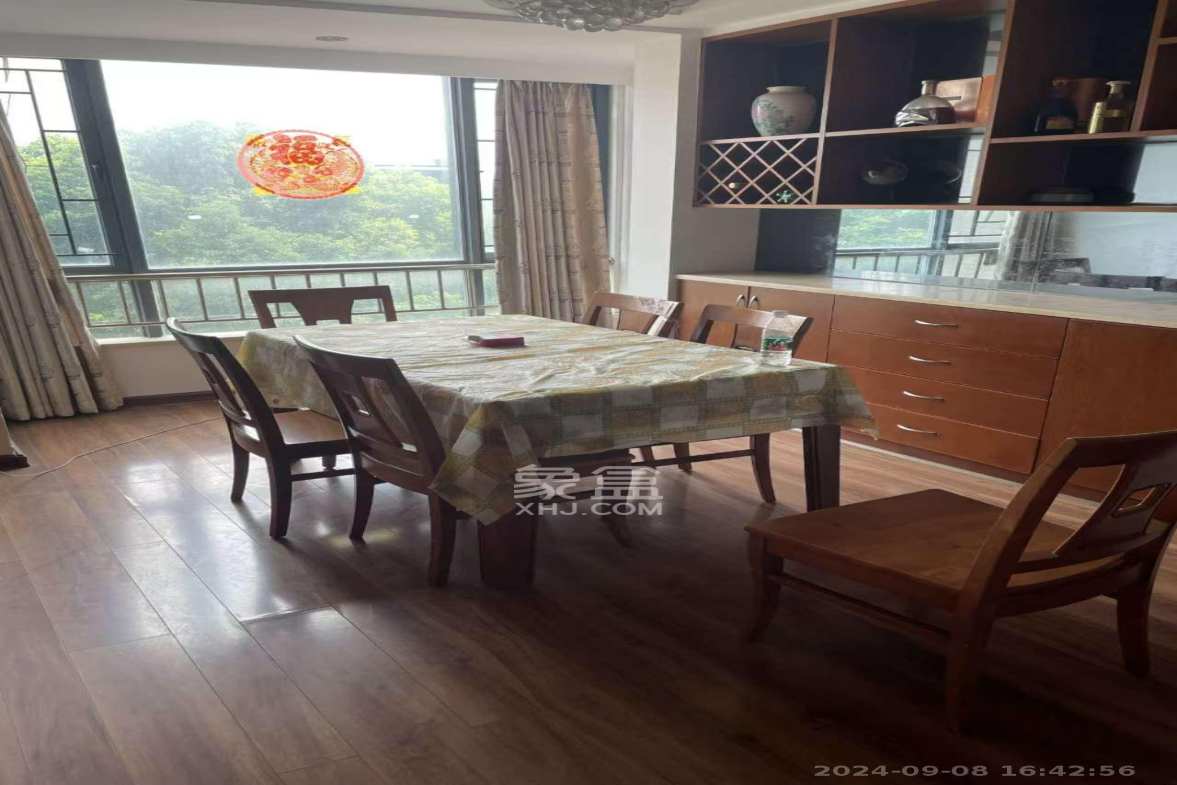 万博汇  3室2厅2卫   4600.00元/月室内图