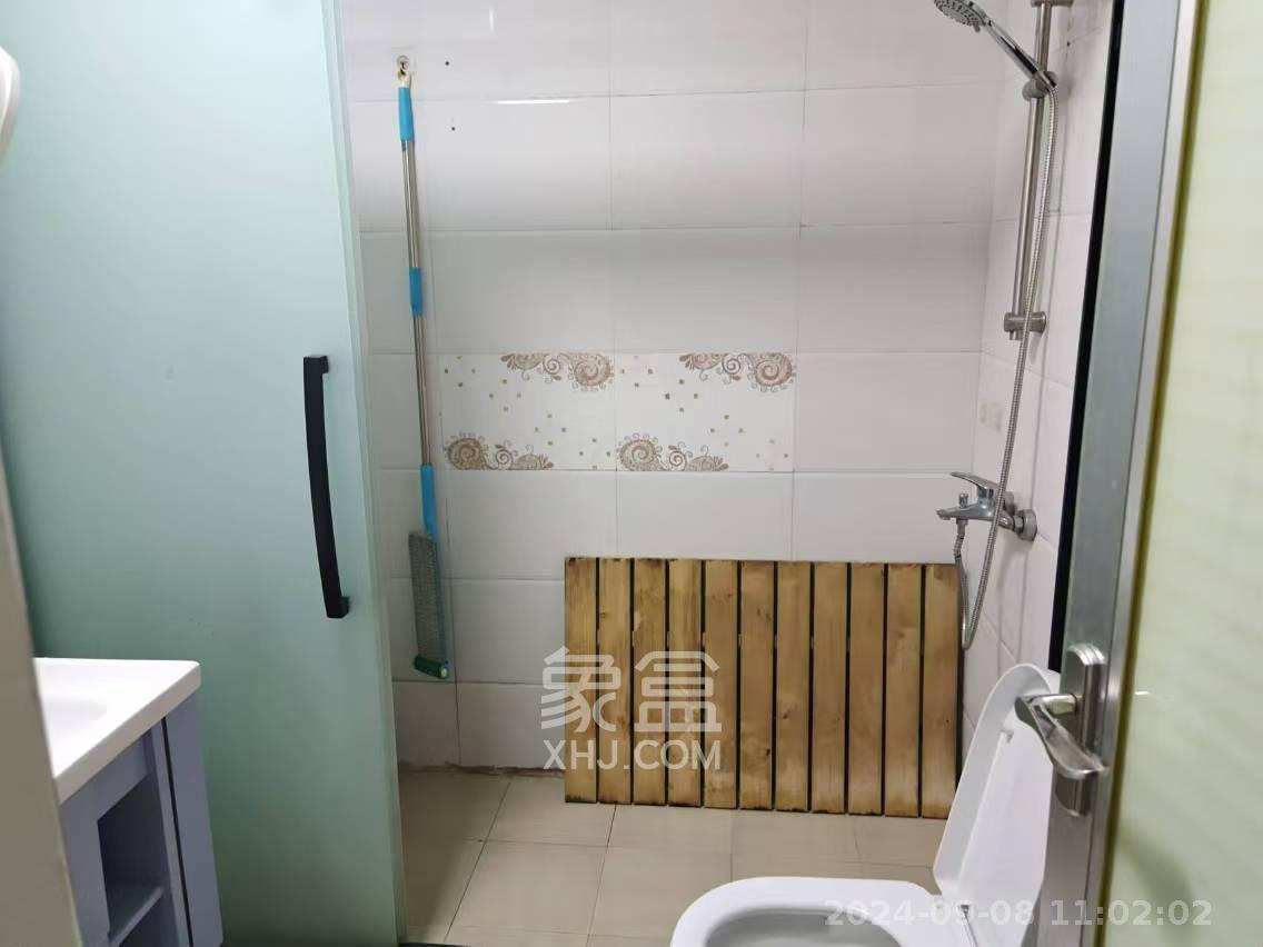湘江世纪城鸿江苑  1室2厅1卫   2300.00元/月室内图