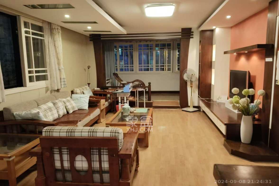 建行芙蓉支行宿舍  3室2厅2卫   4200.00元/月室内图