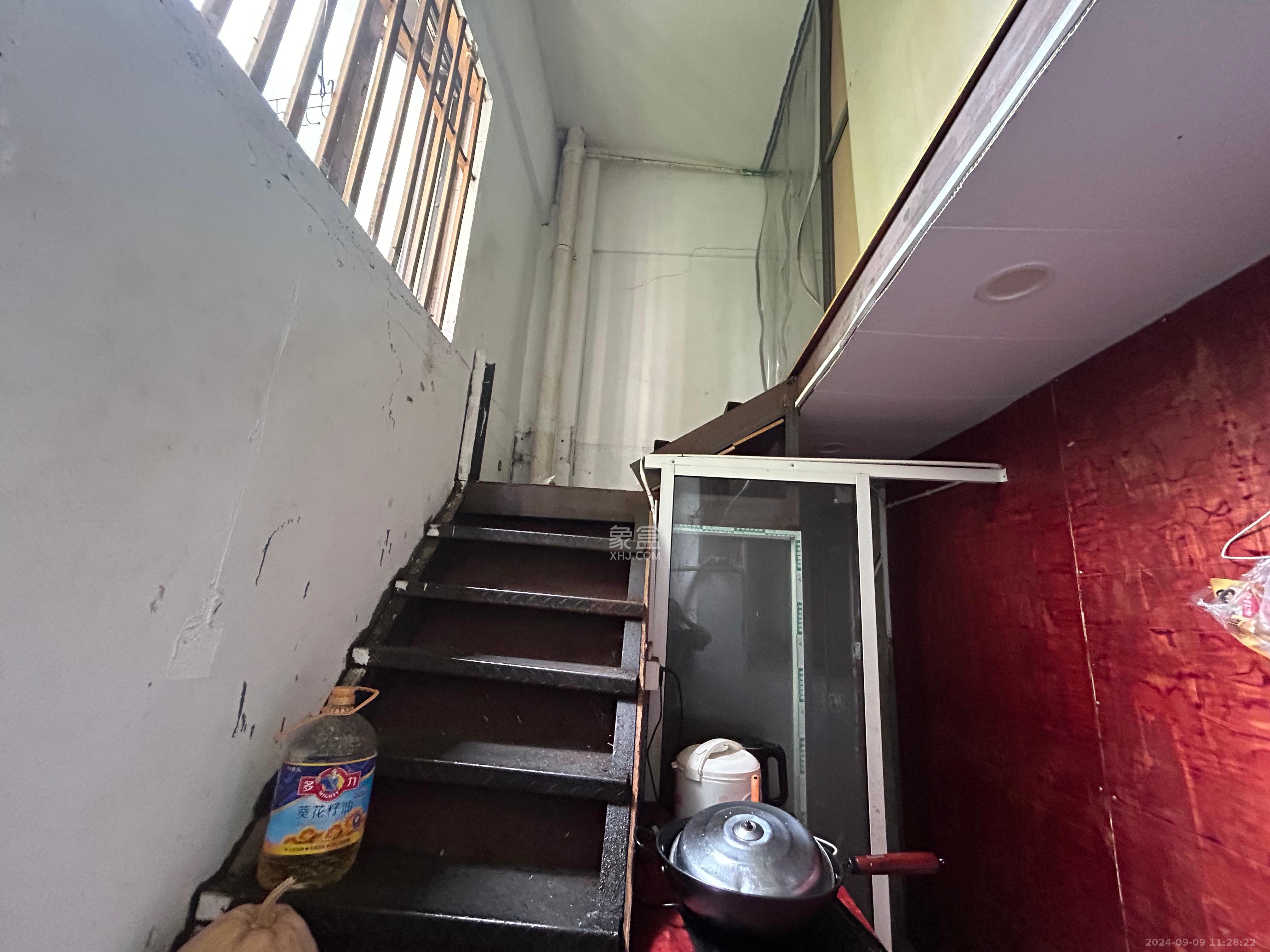 中交中央公园D1区   83.54㎡      8500.0元/月室内图