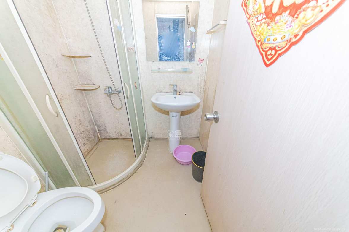 华天苑  1室1厅1卫    2400.0元/月室内图