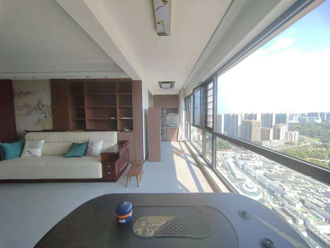 建发央著（悦发央著）  3室1厅2卫   145.00万客厅