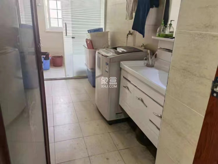 卧龙港  3室2厅1卫    59.8万