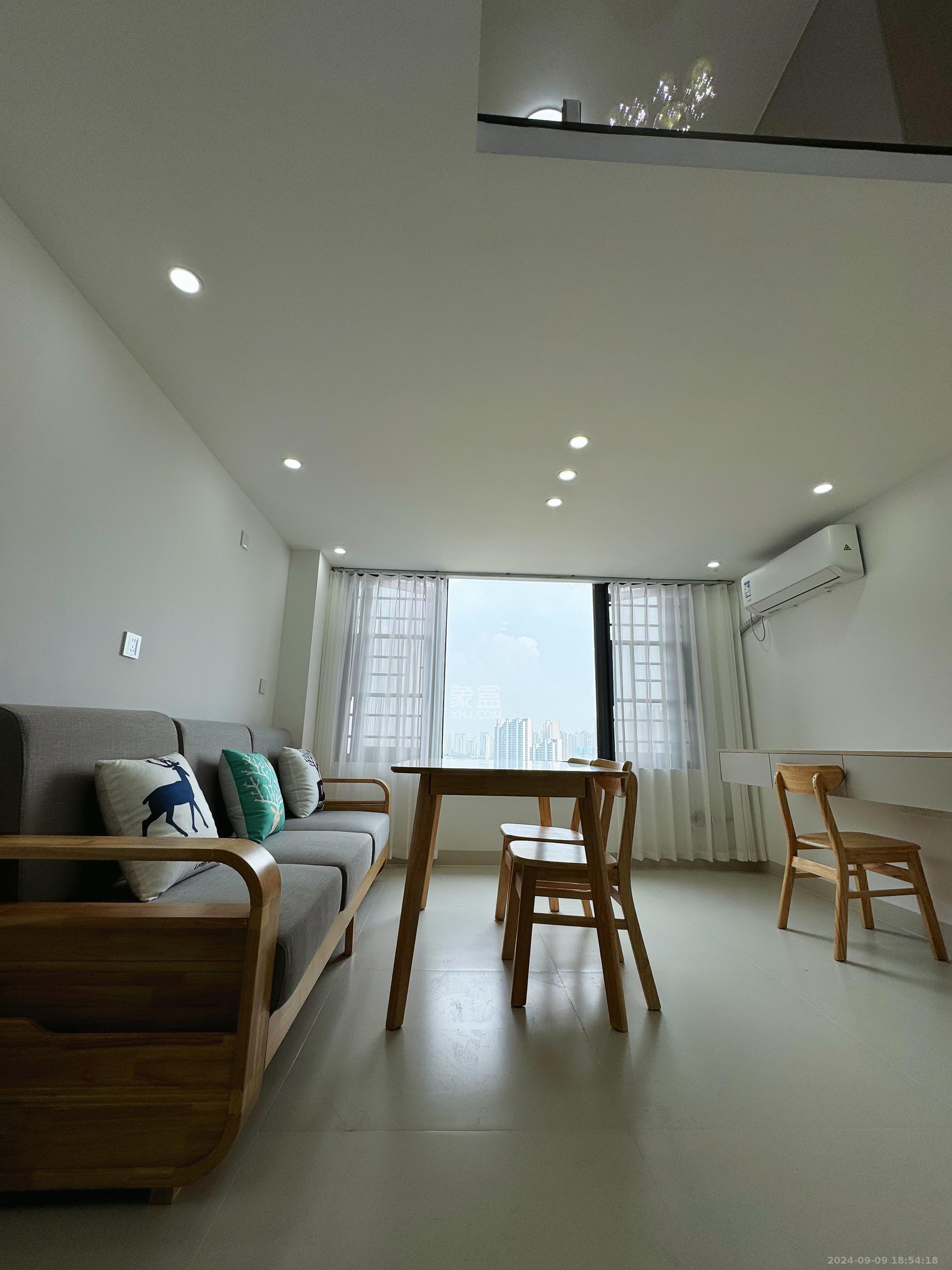 万科紫台  1室1厅1卫   2600.00元/月