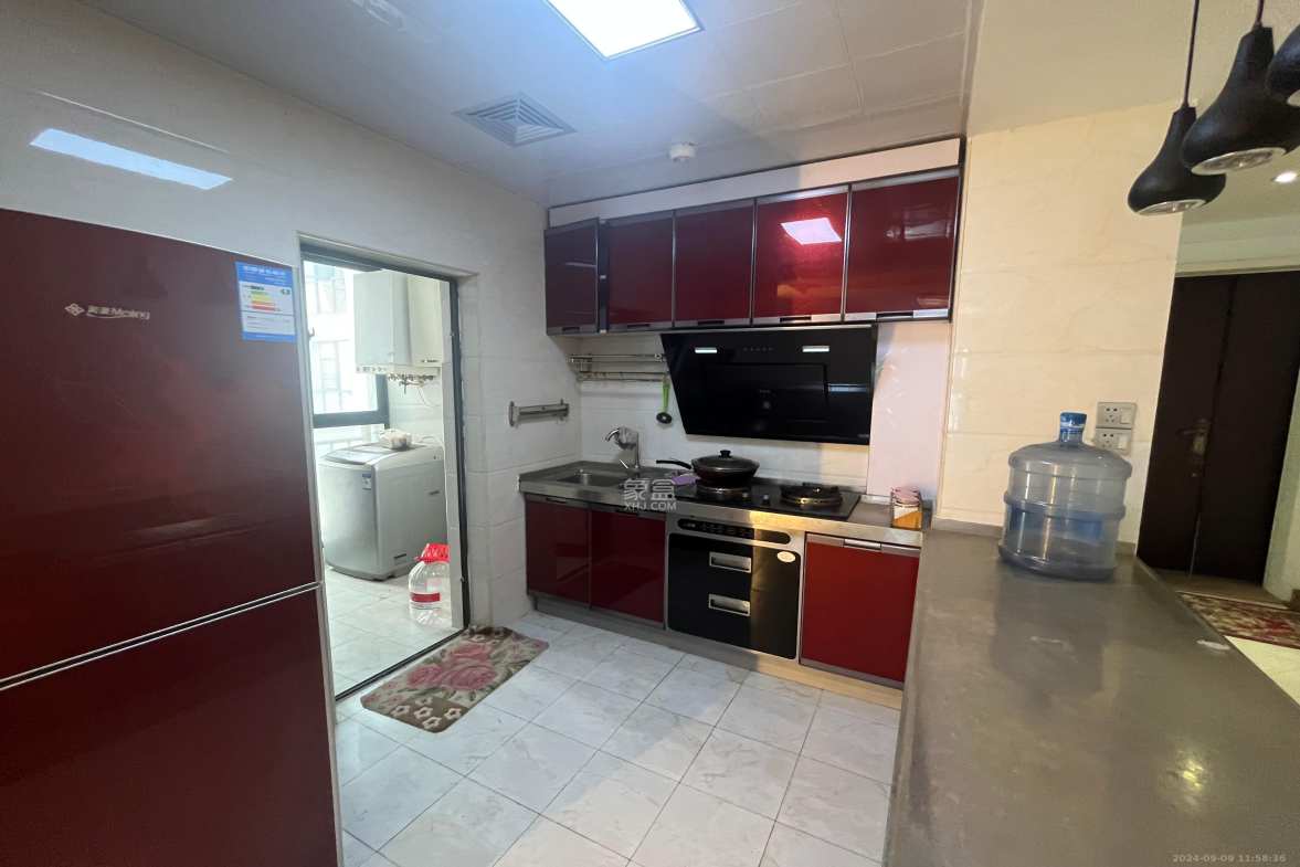 融科东南海  3室2厅1卫    2500.0元/月室内图