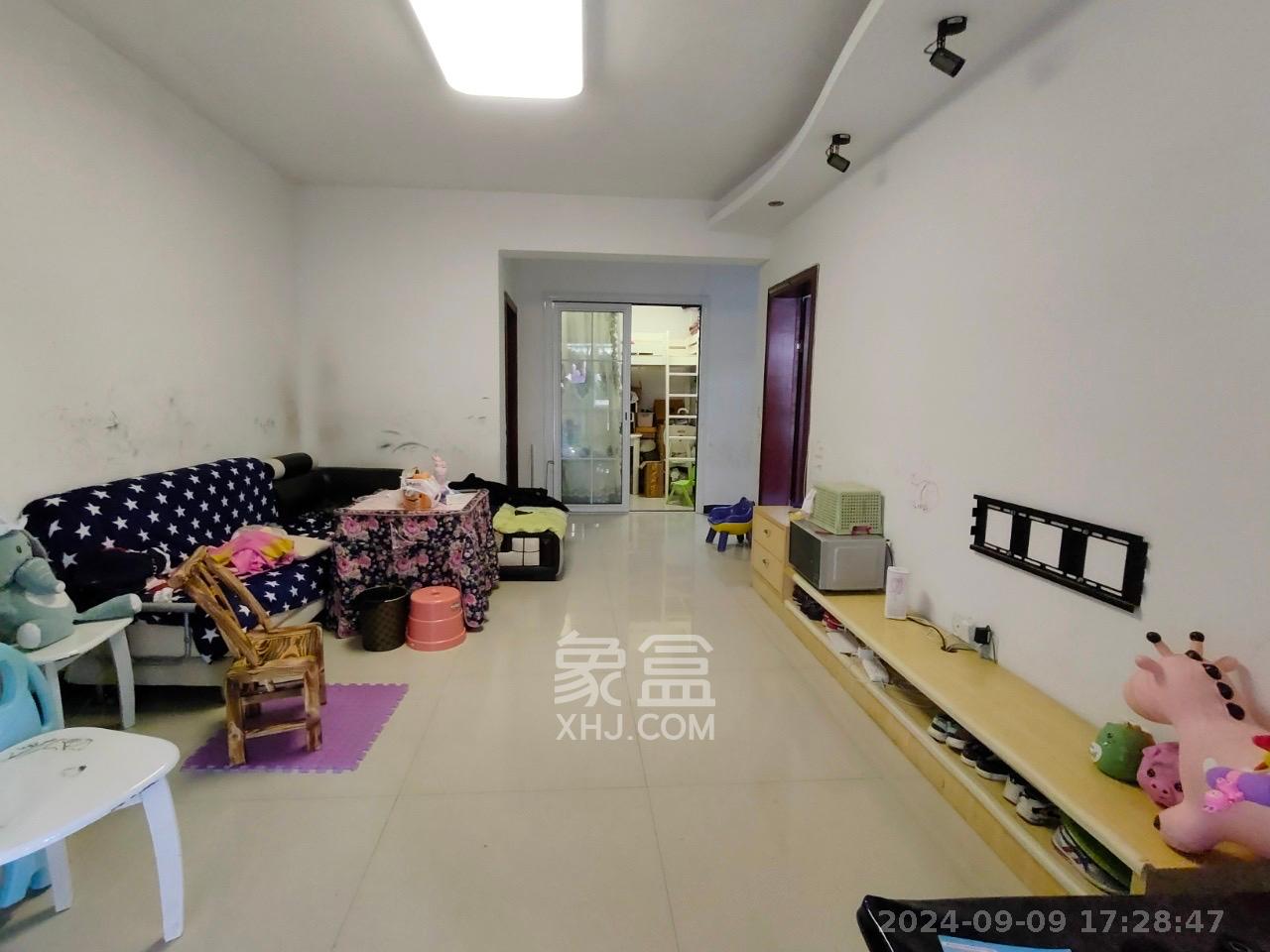 方略潇邦  1室2厅1卫   1400.00元/月