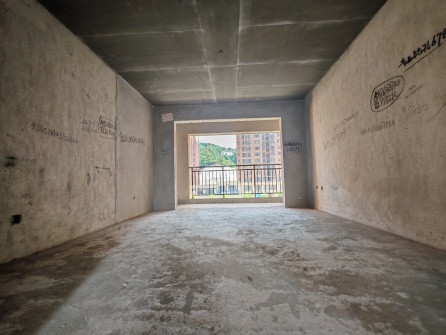 百弘学府城  3室2厅2卫    60.8万