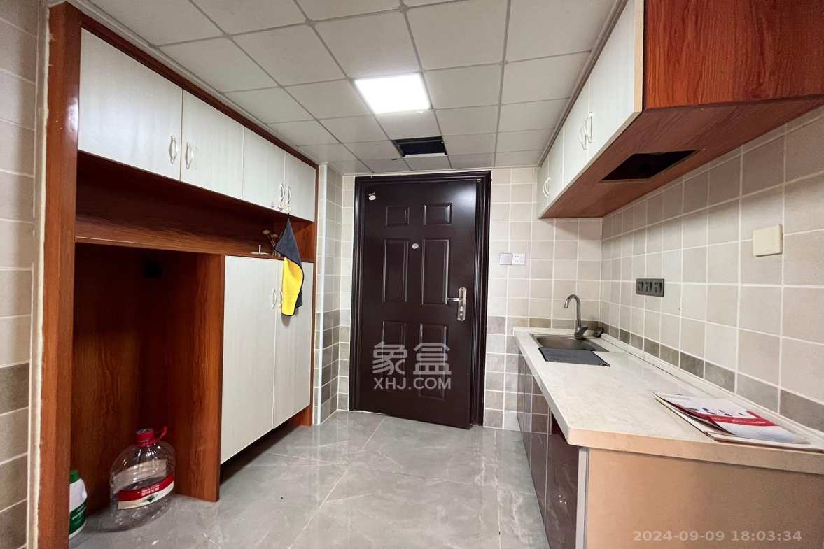 气象佳园  1室1厅1卫   1000.00元/月室内图