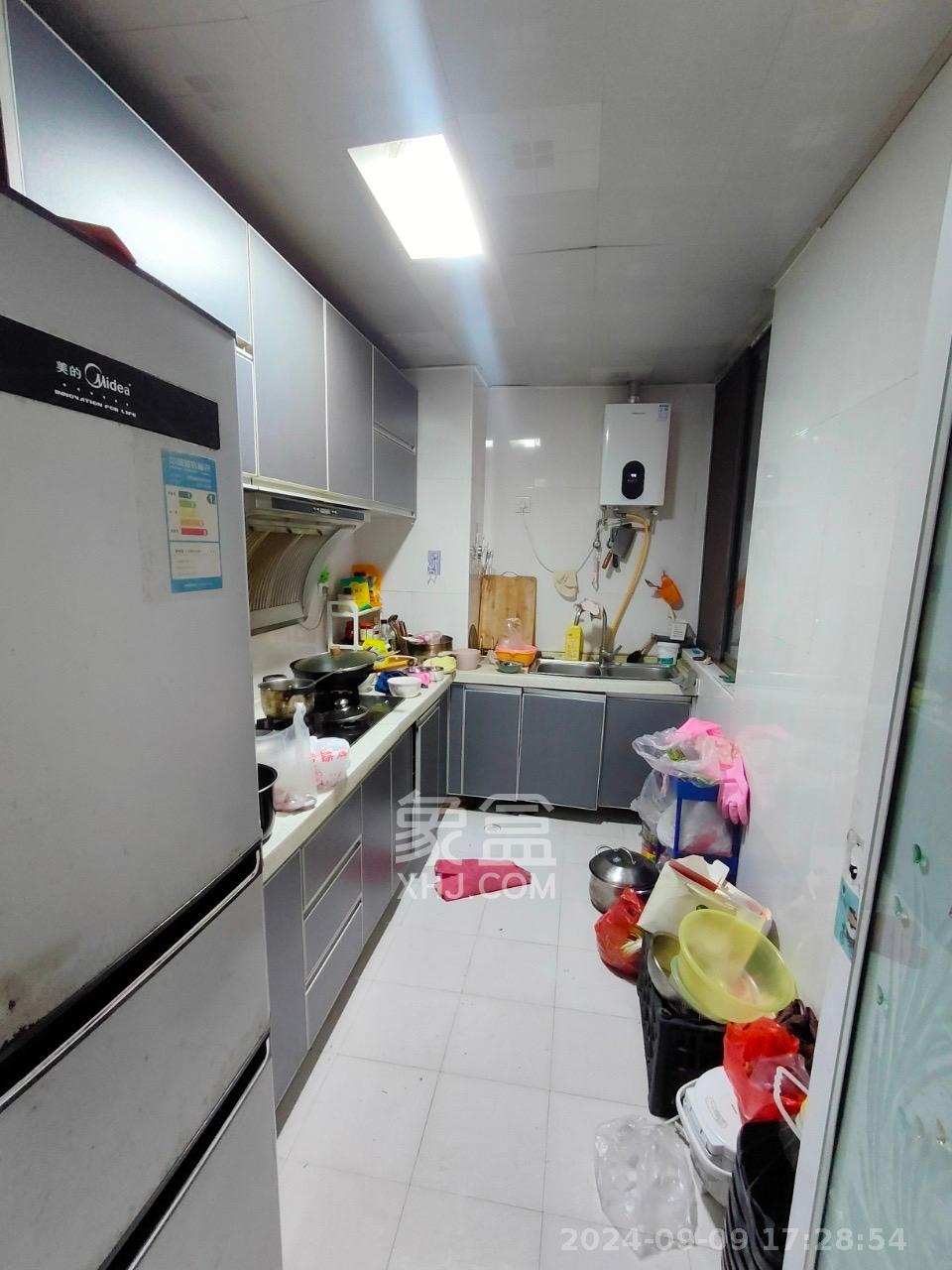 方略潇邦  1室2厅1卫   1400.00元/月室内图