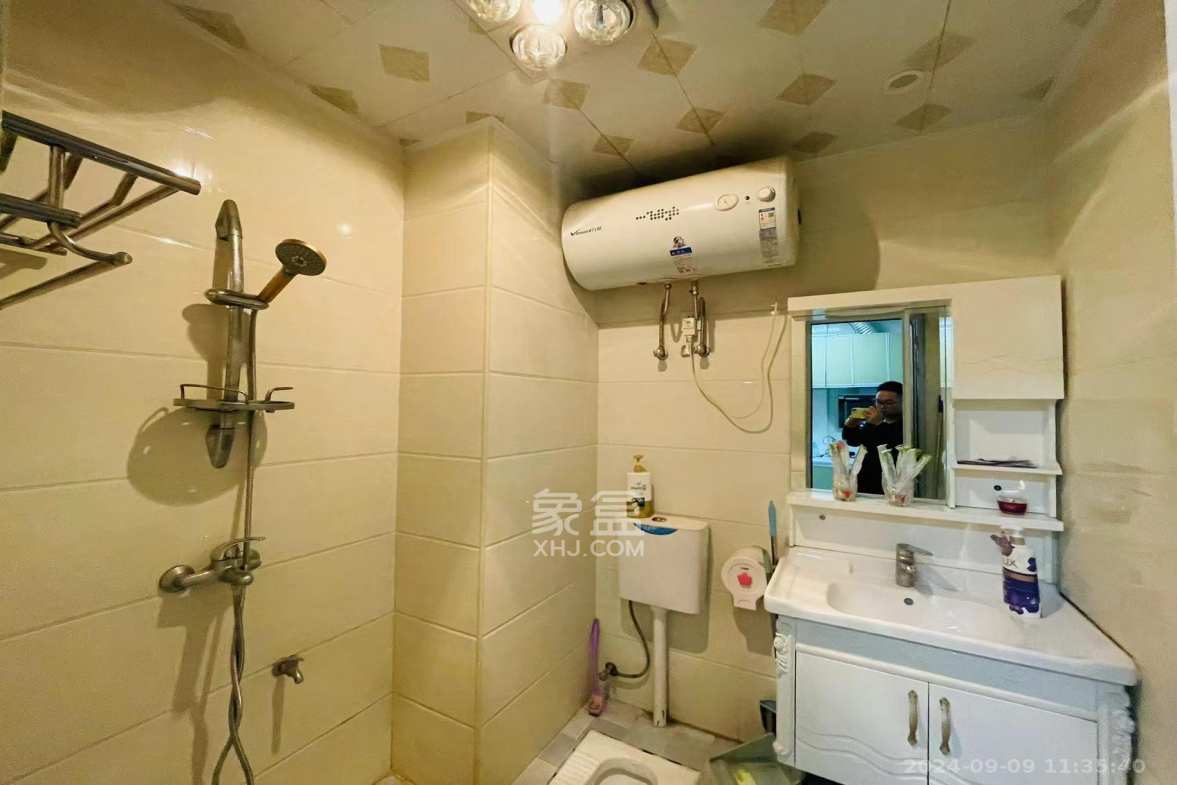 华侨假日中心（晟华苑）  2室1厅1卫   2100.00元/月室内图