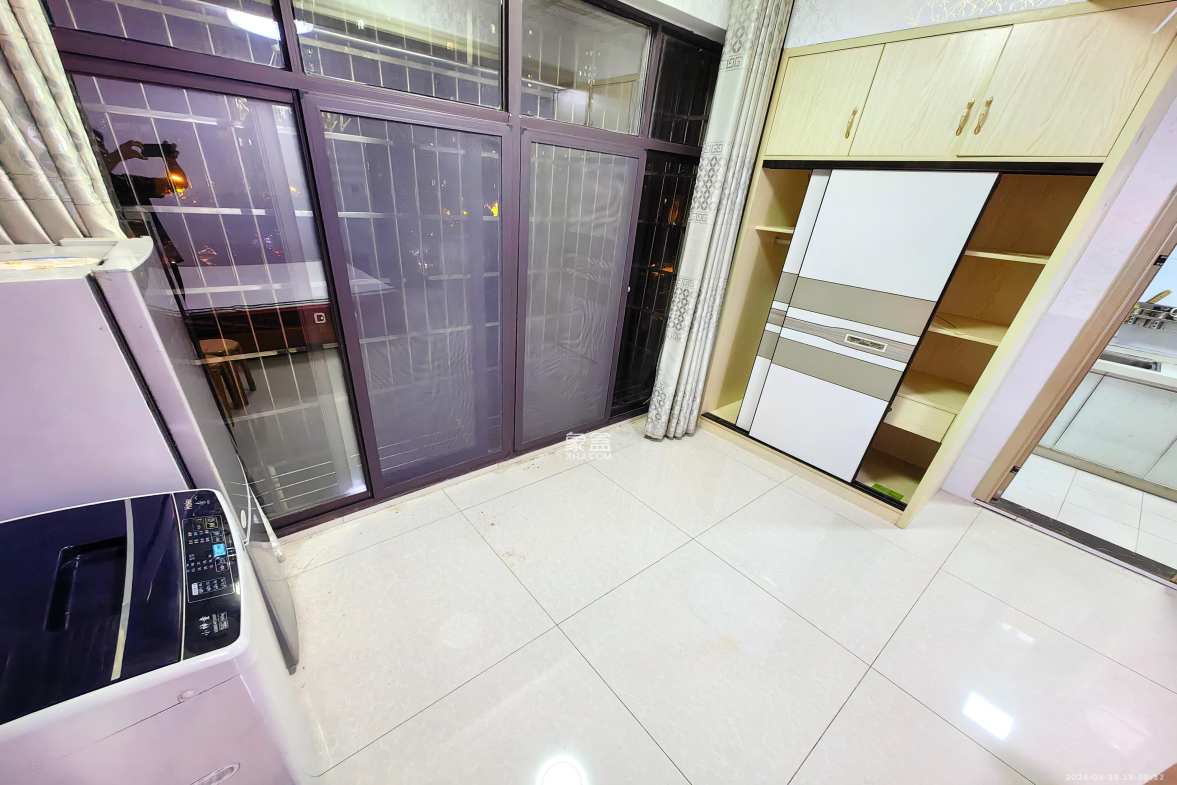 嘉顺苑  1室1厅1卫   1200.00元/月室内图1