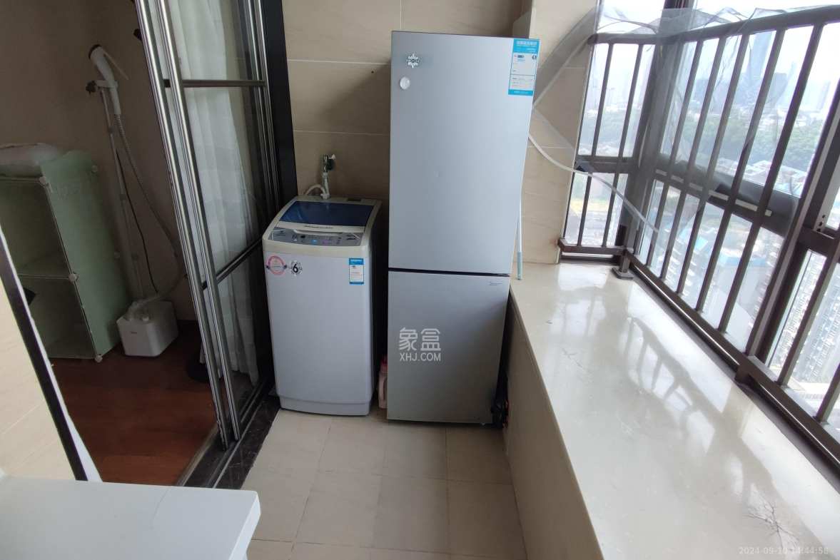 长盛上东区  1室1厅1卫   1800.00元/月室内图