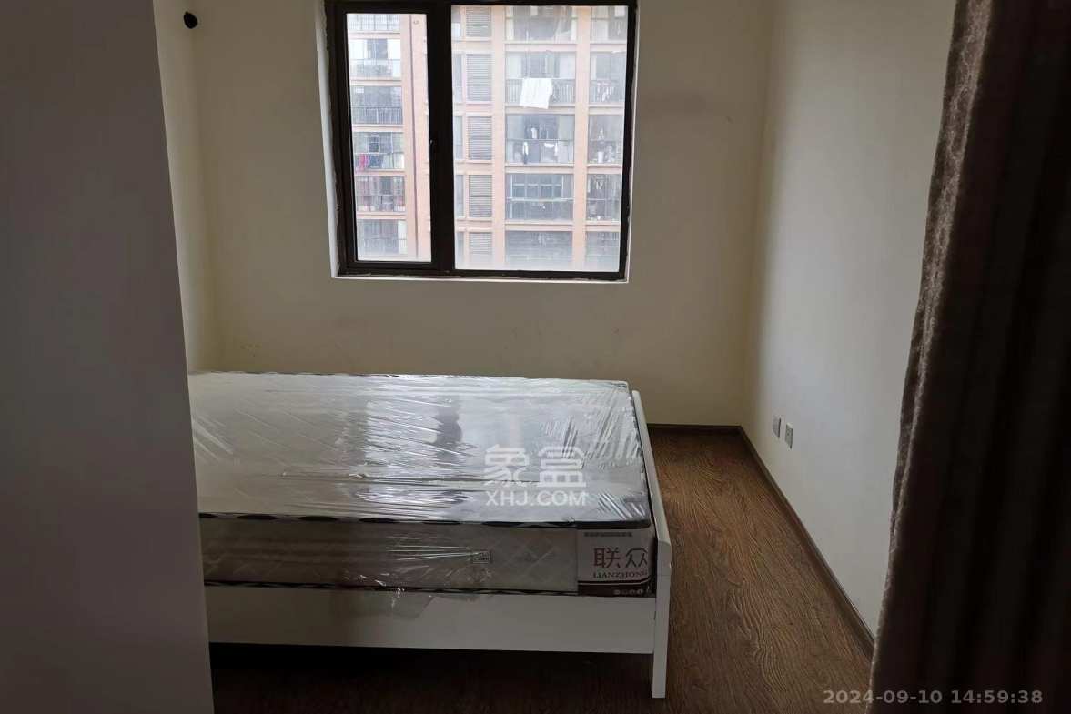 鑫远和城(一、二期)  3室2厅1卫    2400.0元/月 鑫远和城(一、二期)  3室2厅1卫    2400.0元/月室内图