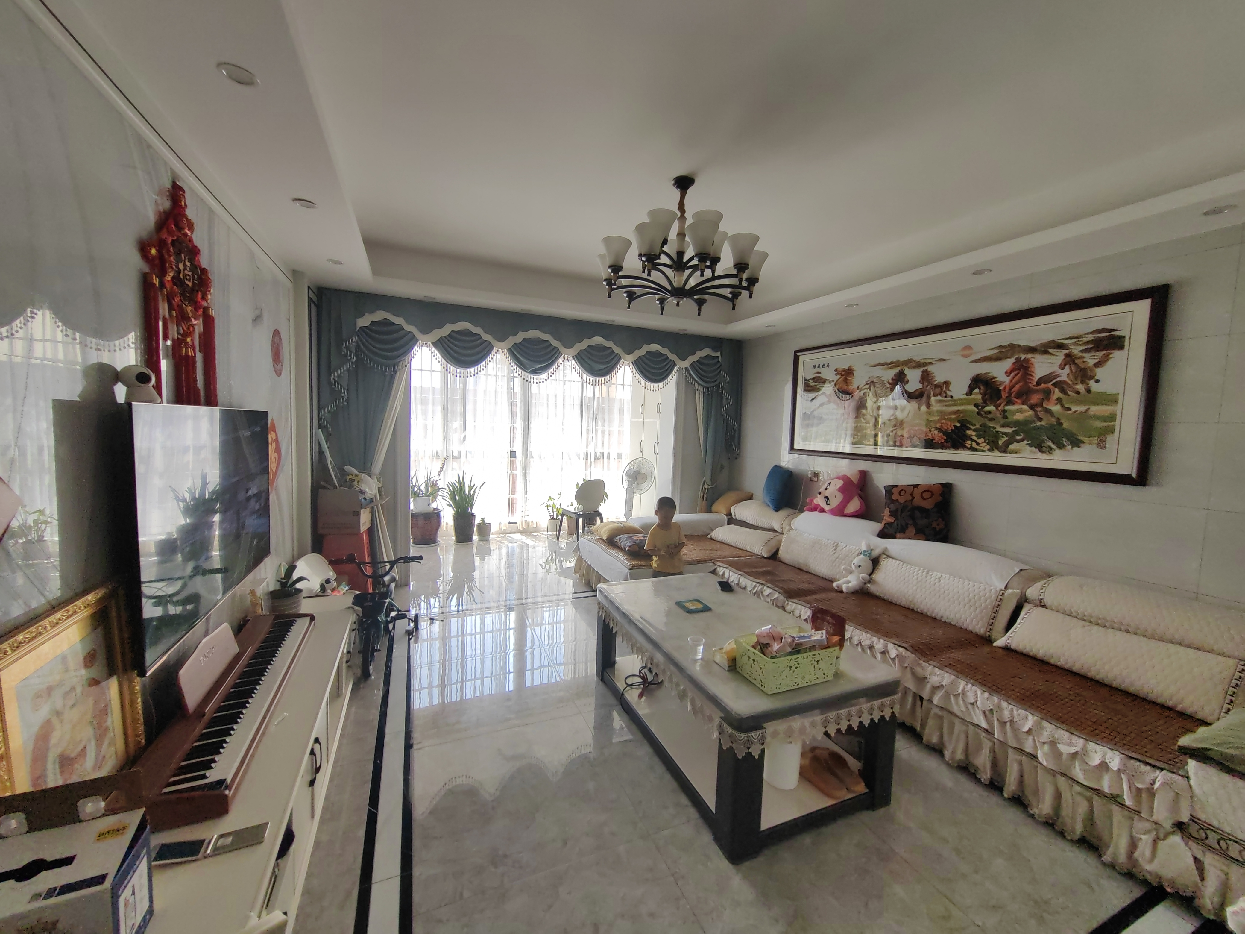 新世界建材城  3室2厅2卫    80.0万