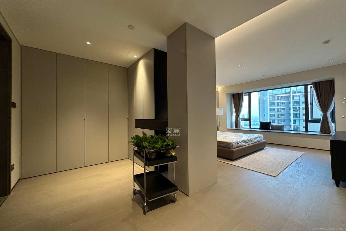 长沙悦府(华润万象城)  4室2厅3卫    20000.0元/月 长沙悦府(华润万象城)  4室2厅3卫    20000.0元/月室内图