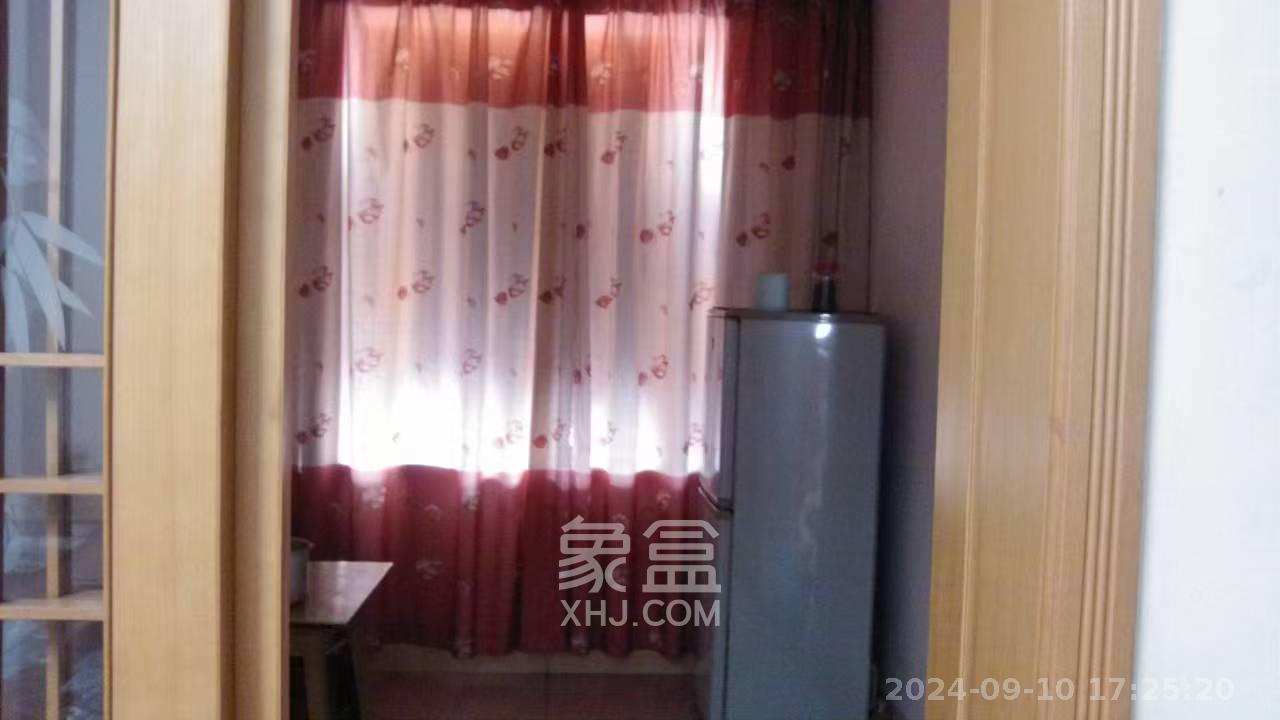湖南石油化学工业局小区（侯家塘化工厅）  2室1厅1卫   1700.00元/月室内图