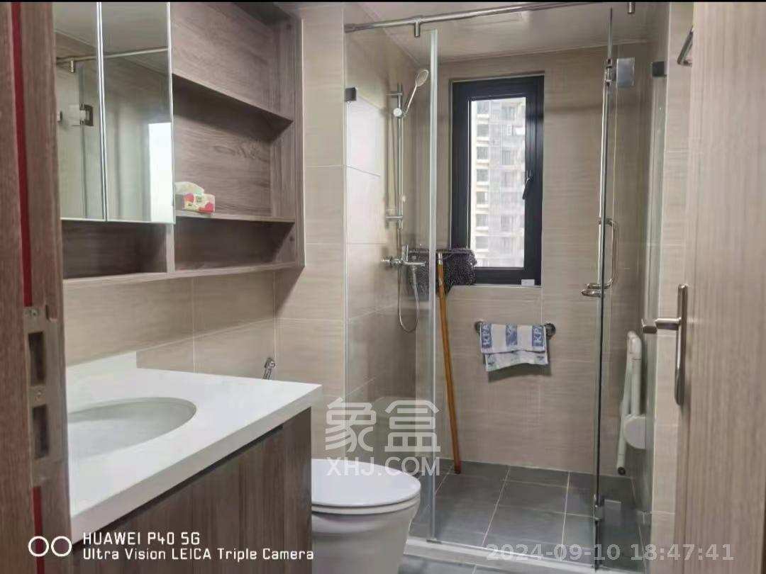 美的翰城  3室2厅2卫   2300.00元/月室内图