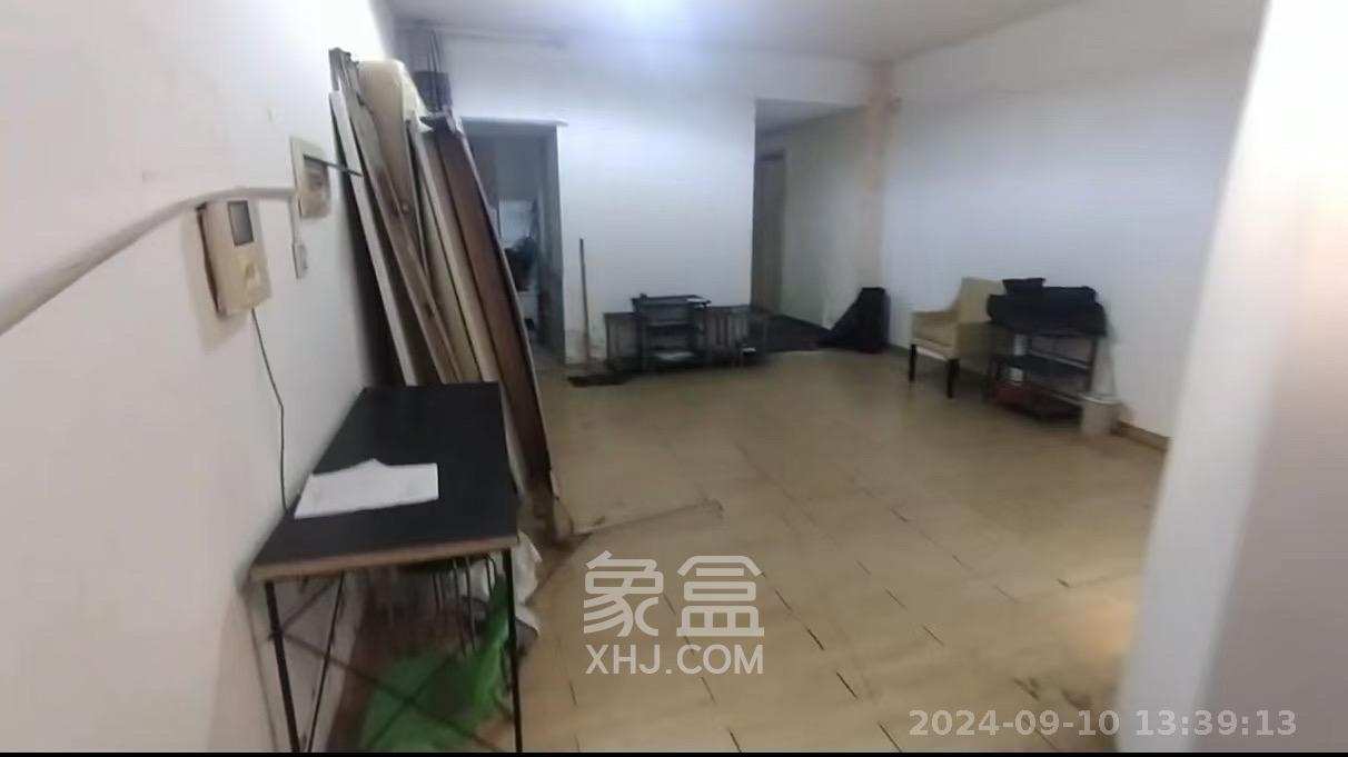 星蓝湾  4室2厅2卫    2700.0元/月室内图