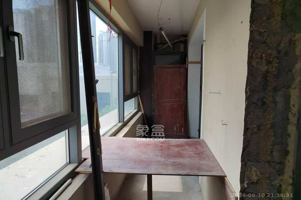 旭辉美的东樾城  3室2厅2卫   1800.00元/月室内图