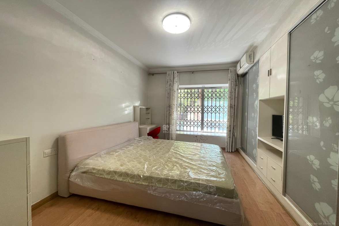 星城荣域 3室2厅2卫 3300.0元/月 星城荣域 3室2厅2卫 3300.0元/月室内图