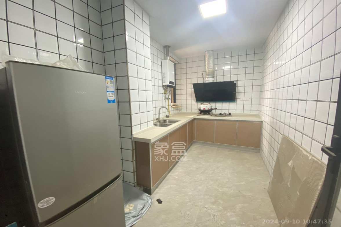 邦盛水岸御园  3室2厅2卫   2200.00元/月室内图