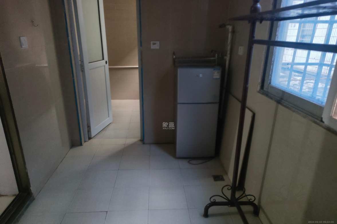 网船班小区  1室0厅0卫   1000.00元/月室内图