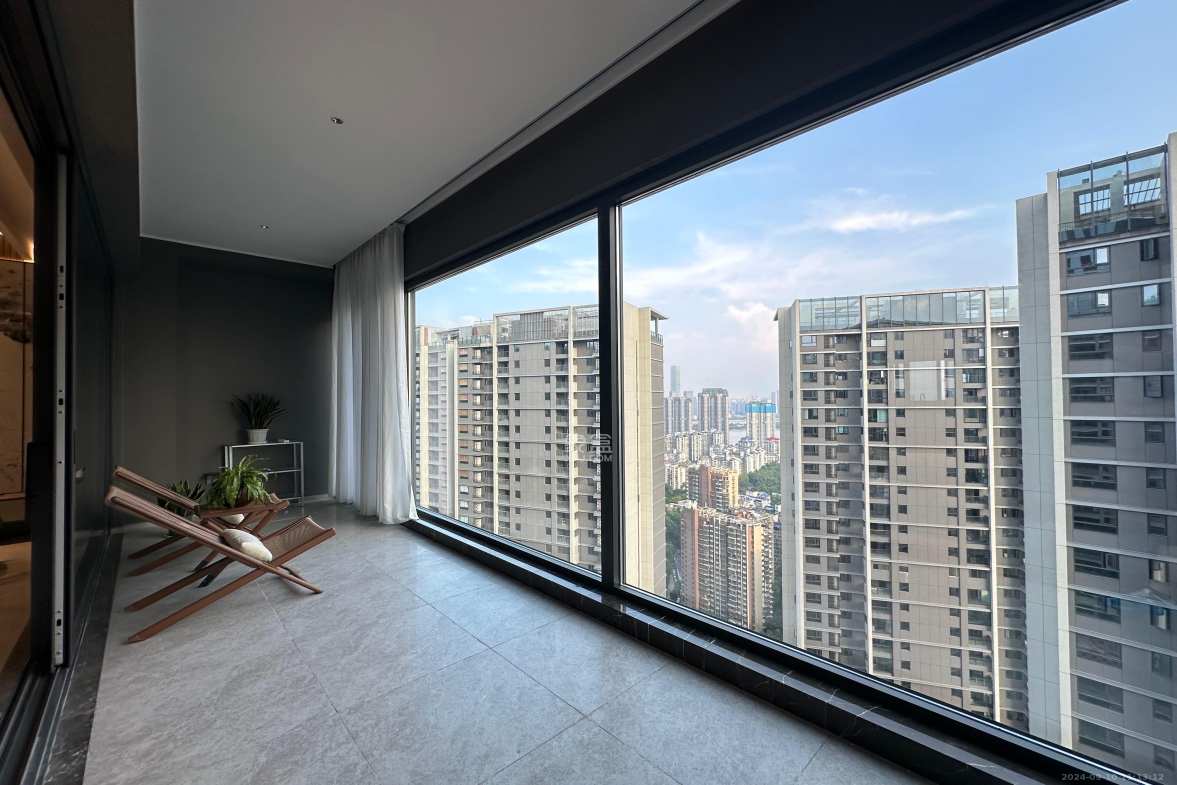 长沙悦府(华润万象城)  4室2厅3卫    20000.0元/月 长沙悦府(华润万象城)  4室2厅3卫    20000.0元/月室内图