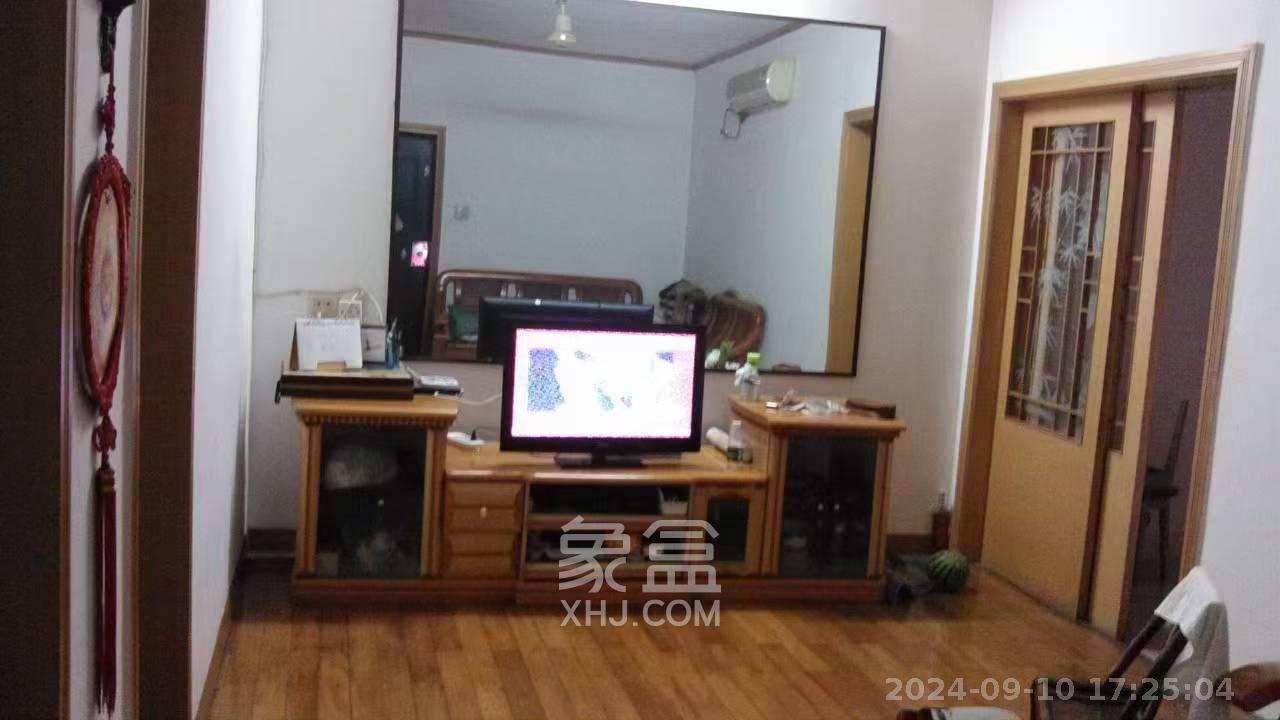 湖南石油化学工业局小区（侯家塘化工厅）  2室1厅1卫   1700.00元/月室内图1