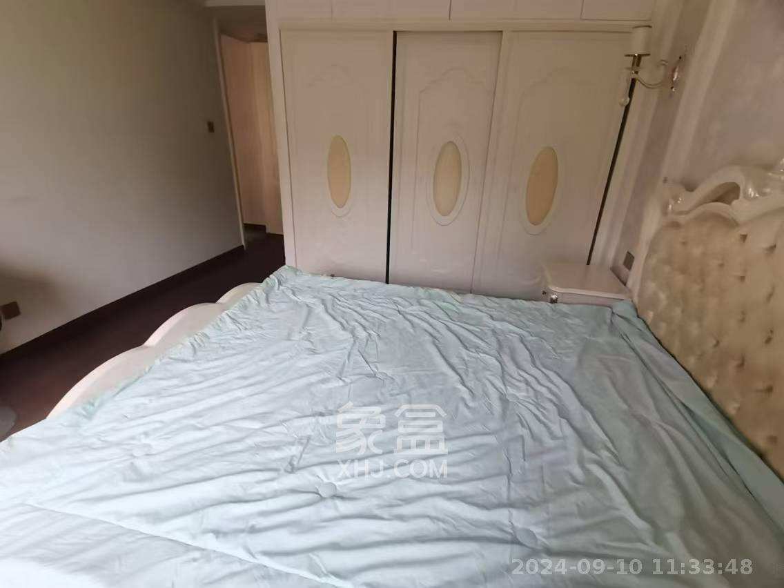香樟兰亭（朗峰苑）  4室2厅2卫   3800.00元/月室内图