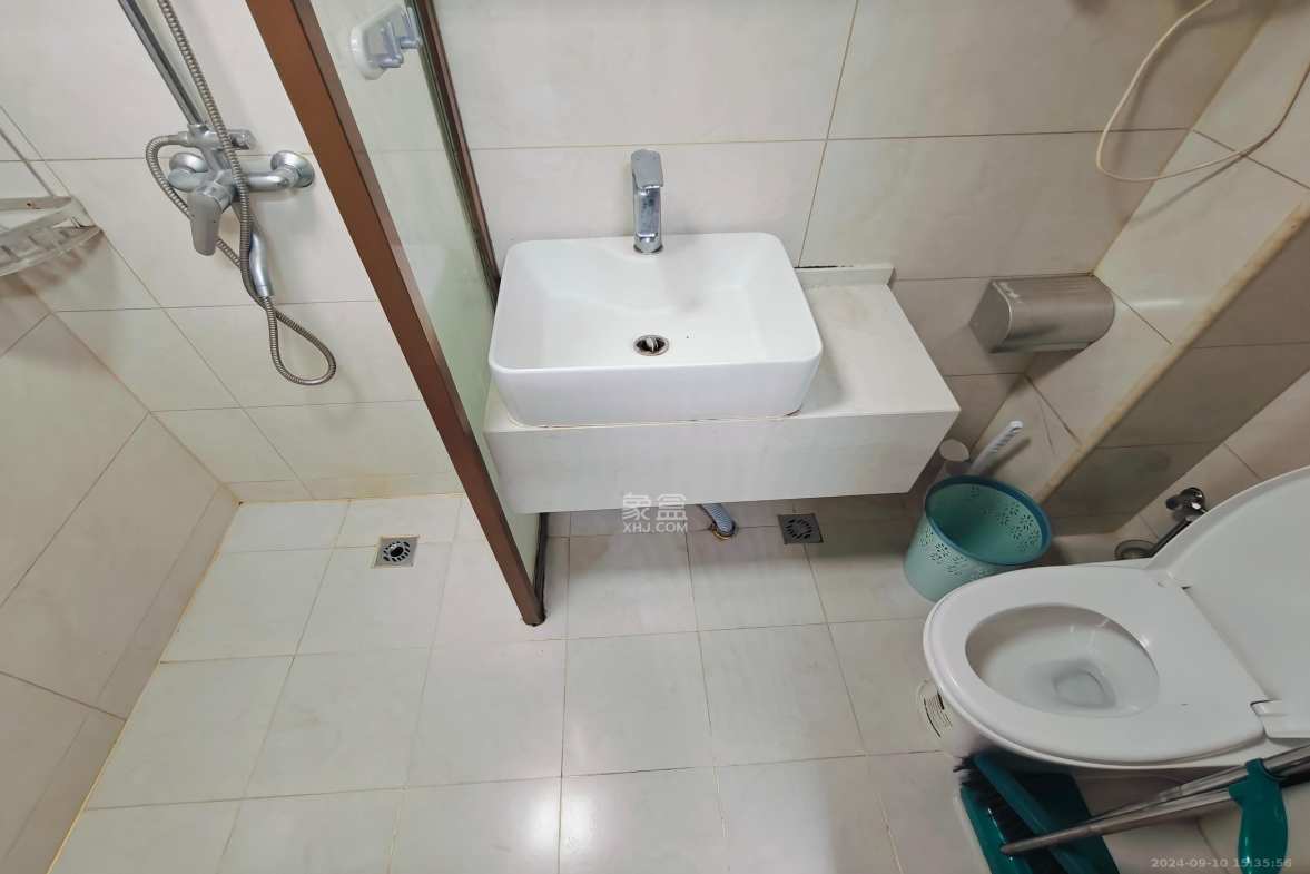 弘坤云寓  1室1厅1卫   2300.00元/月室内图