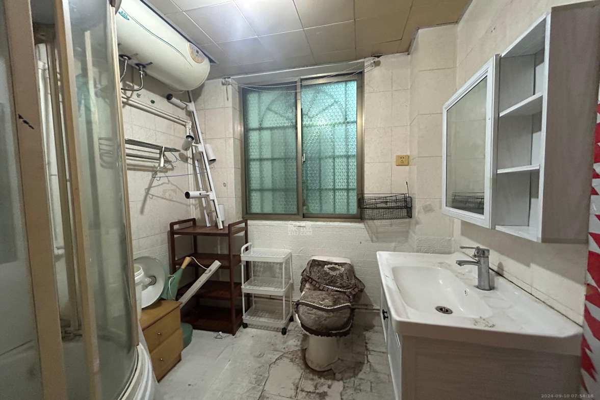 锦泰家园(锦泰商务大厦)  3室2厅1卫    2400.0元/月 锦泰家园(锦泰商务大厦)  3室2厅1卫    2400.0元/月室内图