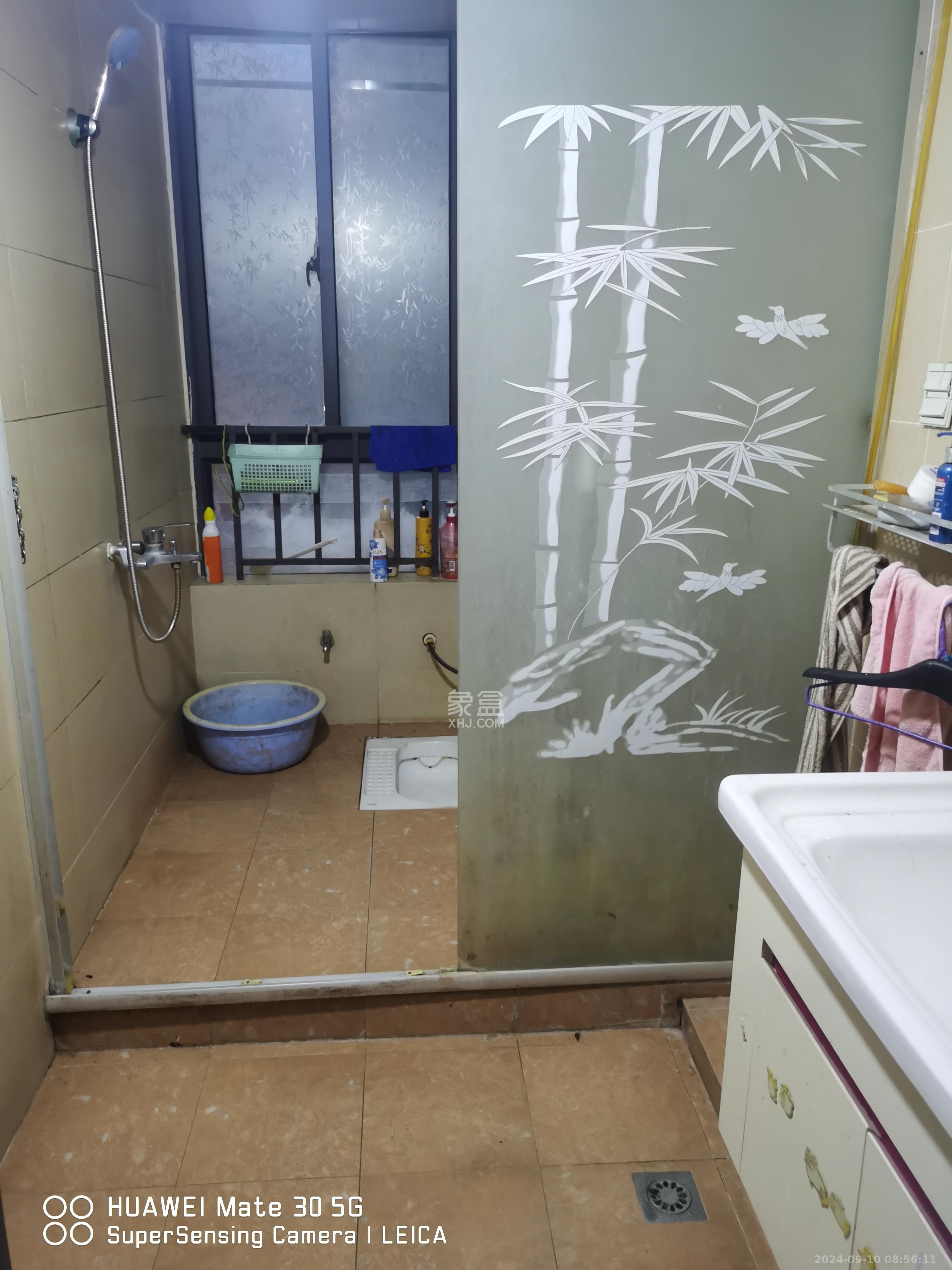 华润凤凰城二期  4室2厅2卫   2700.00元/月