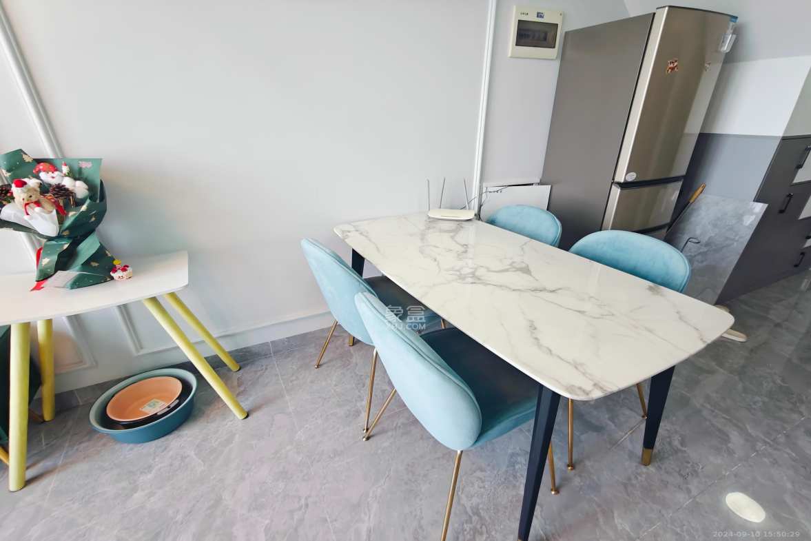 弘坤云寓  1室0厅0卫    2600.0元/月室内图