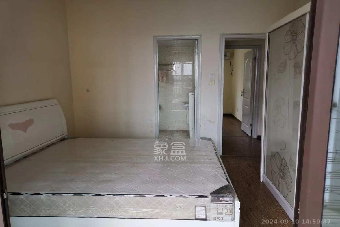 鑫远和城(一、二期)  3室2厅1卫    2400.0元/月 鑫远和城(一、二期)  3室2厅1卫    2400.0元/月室内图