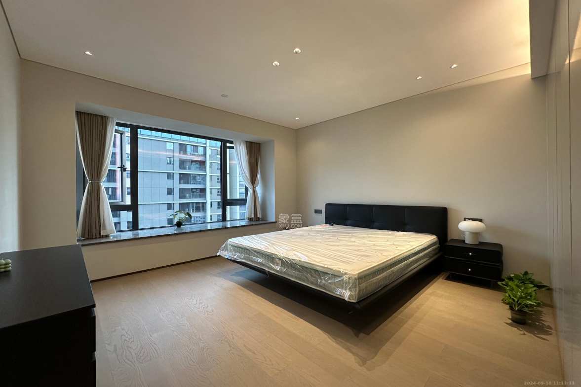 长沙悦府(华润万象城)  4室2厅3卫    20000.0元/月 长沙悦府(华润万象城)  4室2厅3卫    20000.0元/月室内图