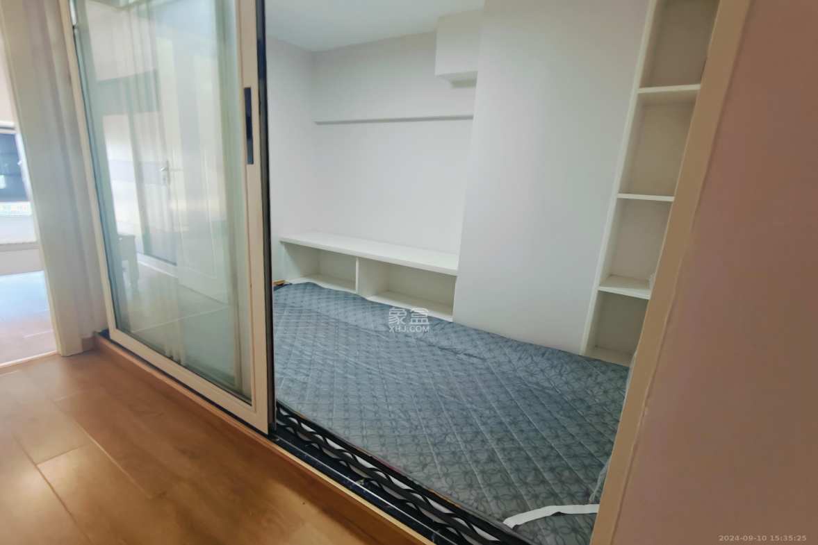 弘坤云寓  1室1厅1卫   2300.00元/月室内图