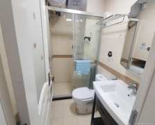 壹号公馆  1室1厅1卫    2700.0元/月