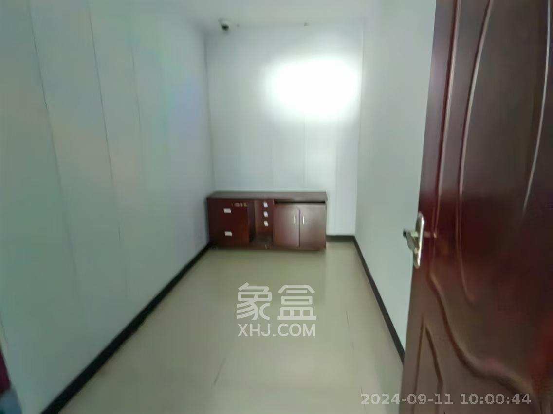 中扬大厦  5室2厅1卫   4500.00元/月室内图