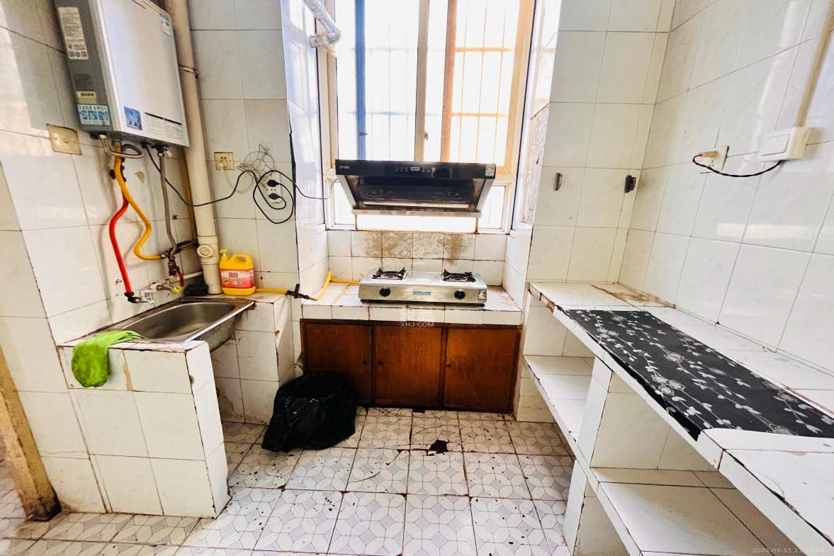 广厦新村  2室1厅1卫   1300.00元/月室内图