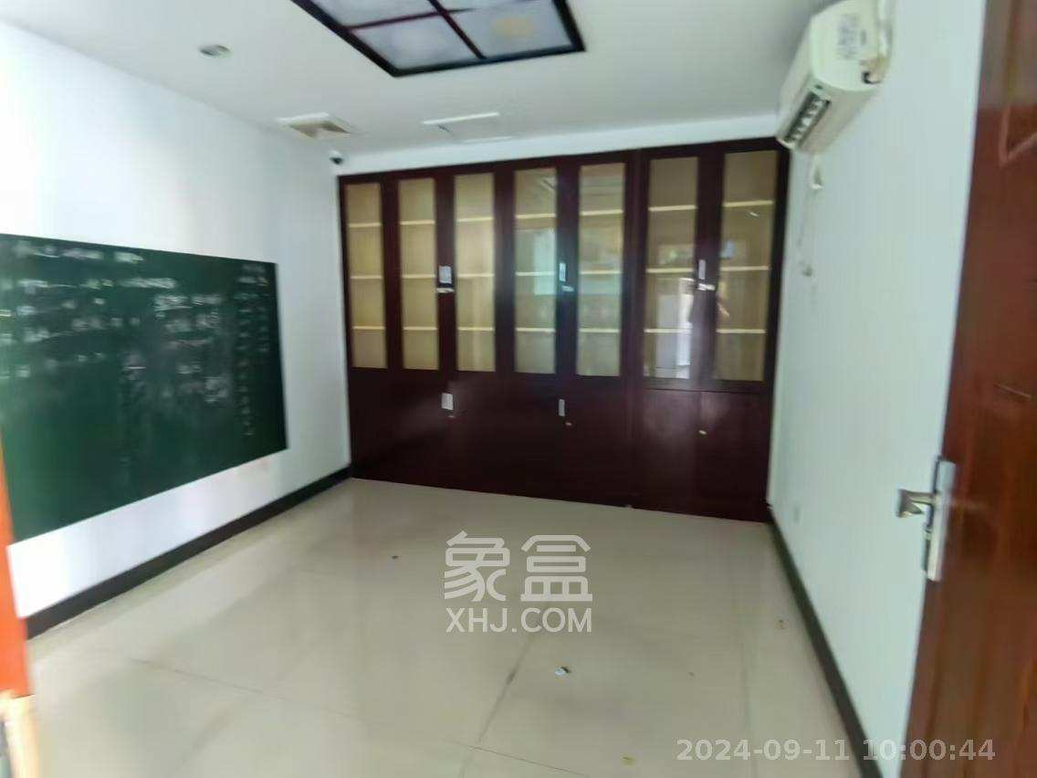 中扬大厦  5室2厅1卫   4500.00元/月室内图