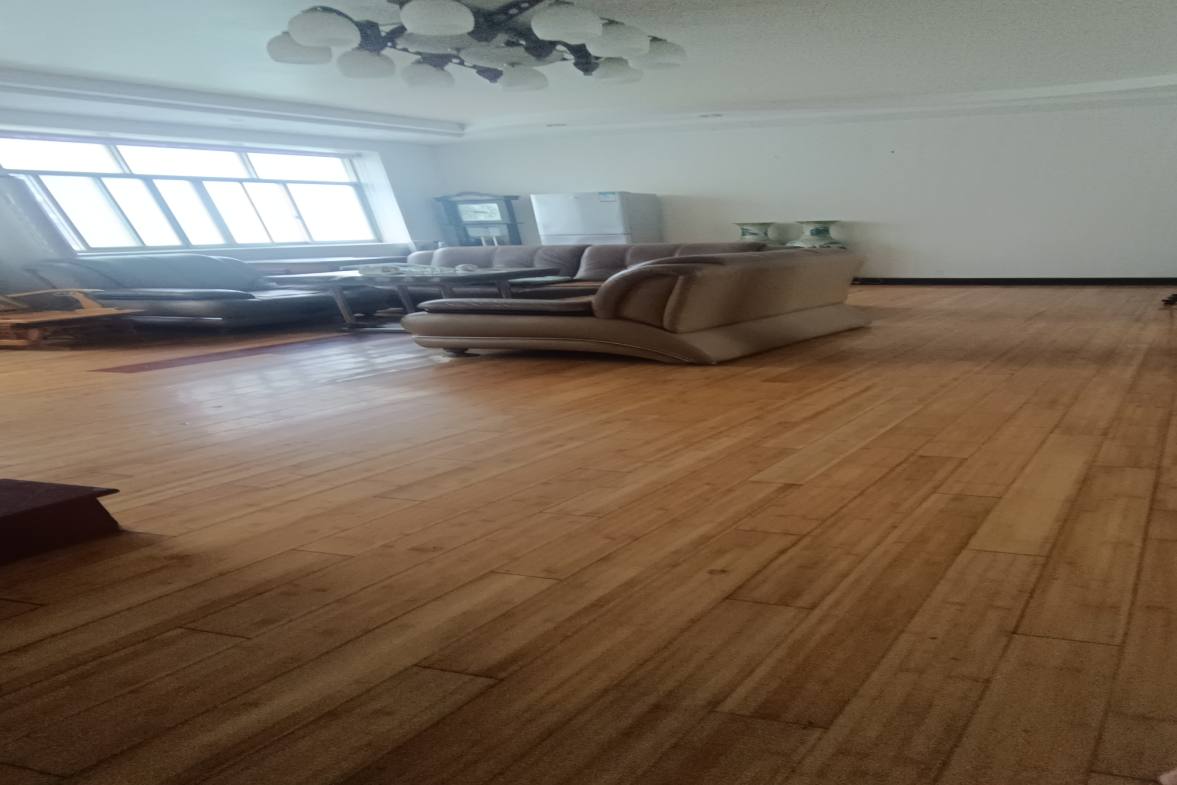 煤气公司家属楼  3室2厅2卫    1000.0元/月室内图